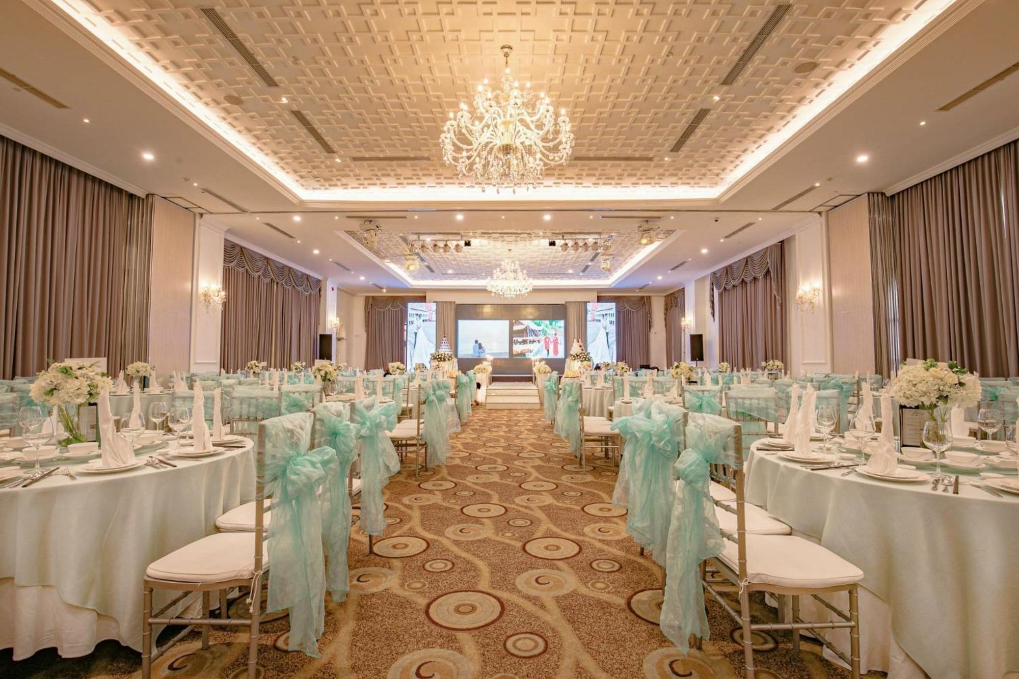 Merperle Crystal Palace Ho Chi Minh-staden Exteriör bild